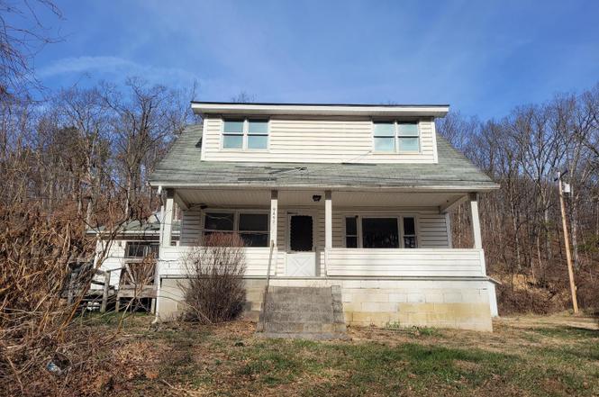9492 Cumberland Rd