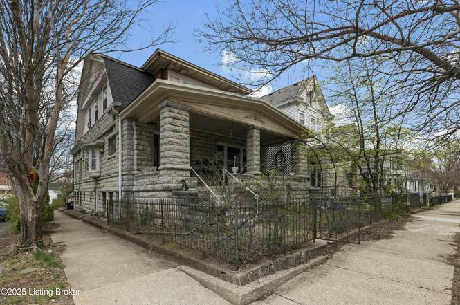 1401 E Breckinridge St