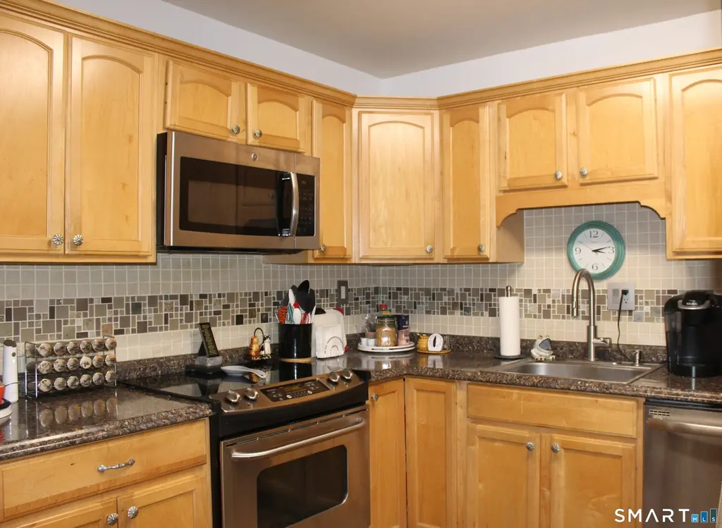 1101 Cromwell Hills Dr #1101