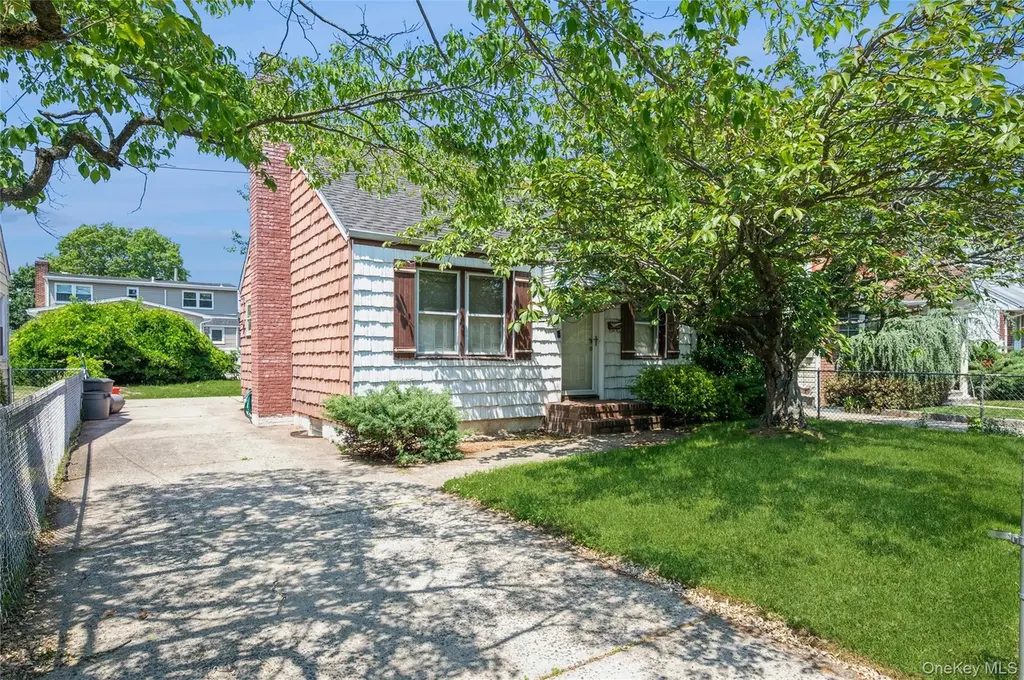 288 Semton Blvd