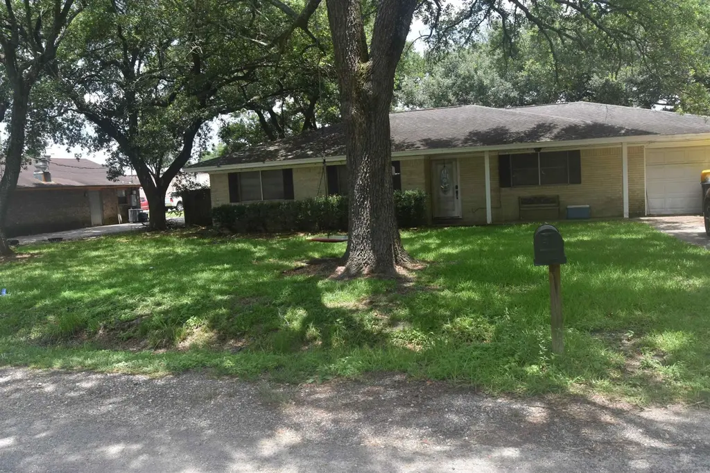 115 Reynolds Ln