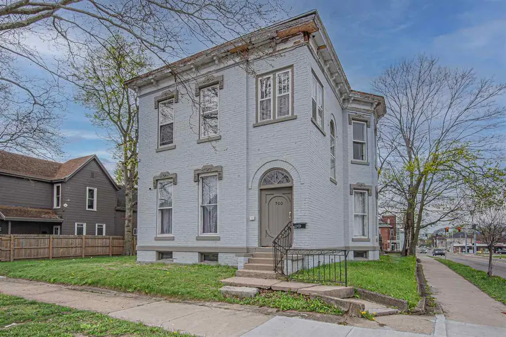 500 S 10th St