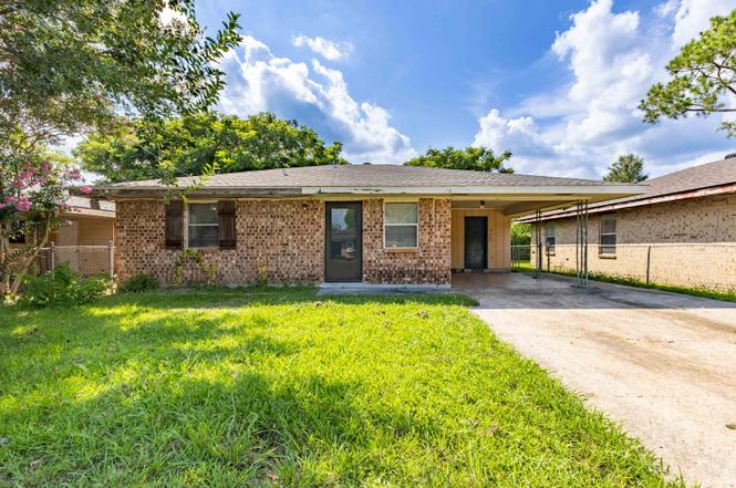 1708 Midland Dr