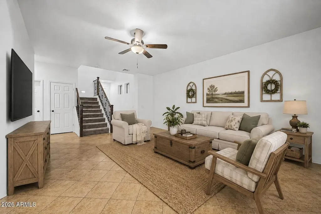 1633 W Lacewood Pl