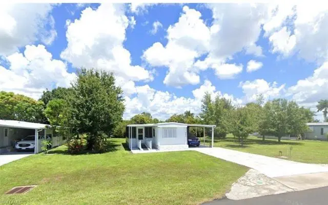 863 Manatee Rd