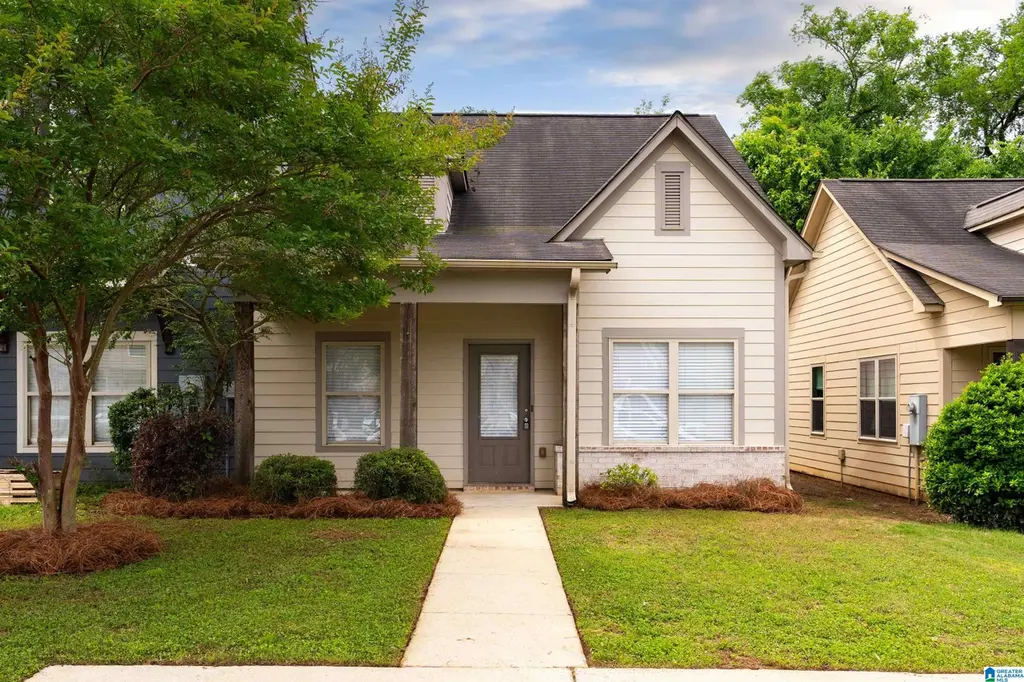 237 The Heights Dr