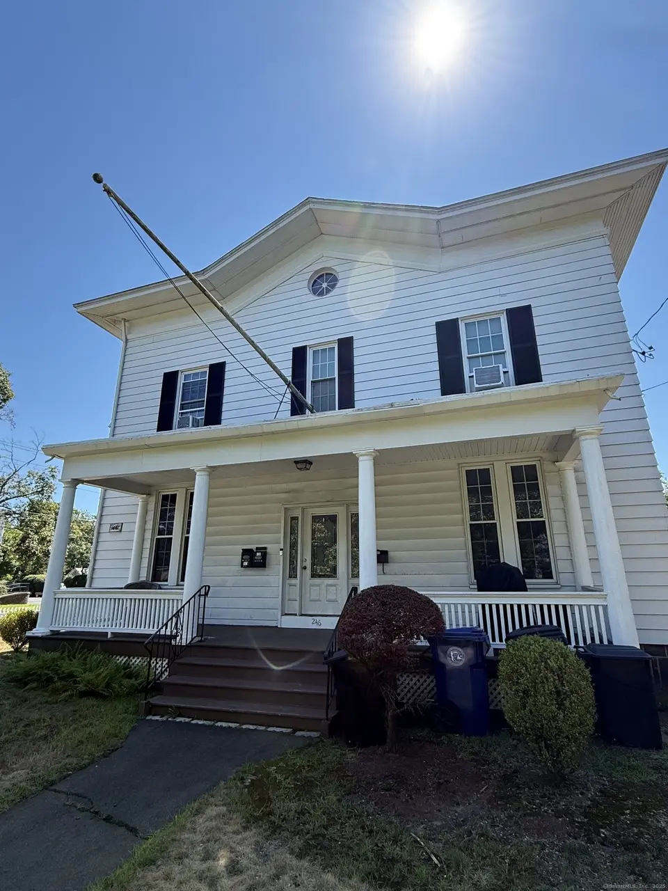 246 Elm St