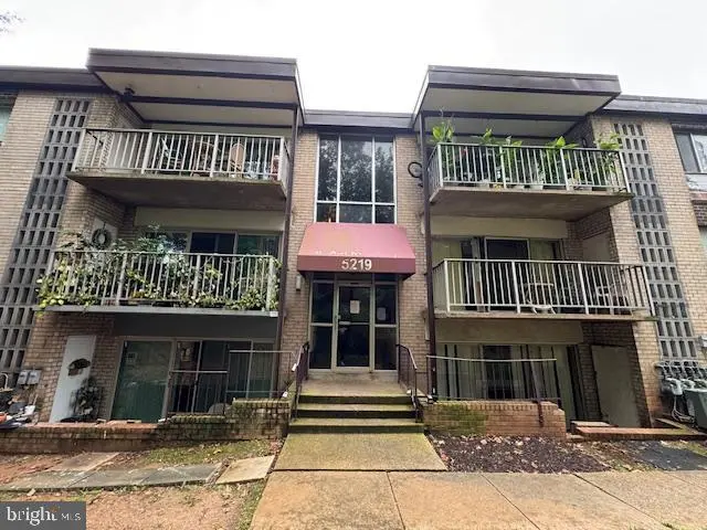 5219 Newton St Unit T-3