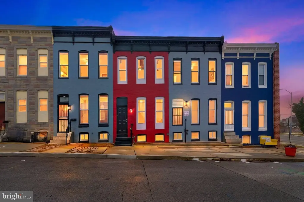 2007 E Hoffman St