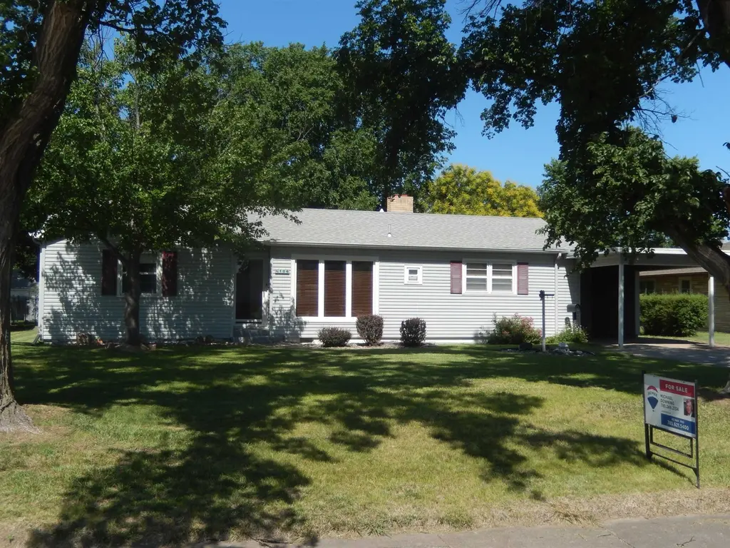 106 S Colorado St