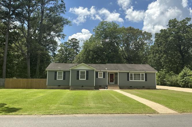 1006 Cedar