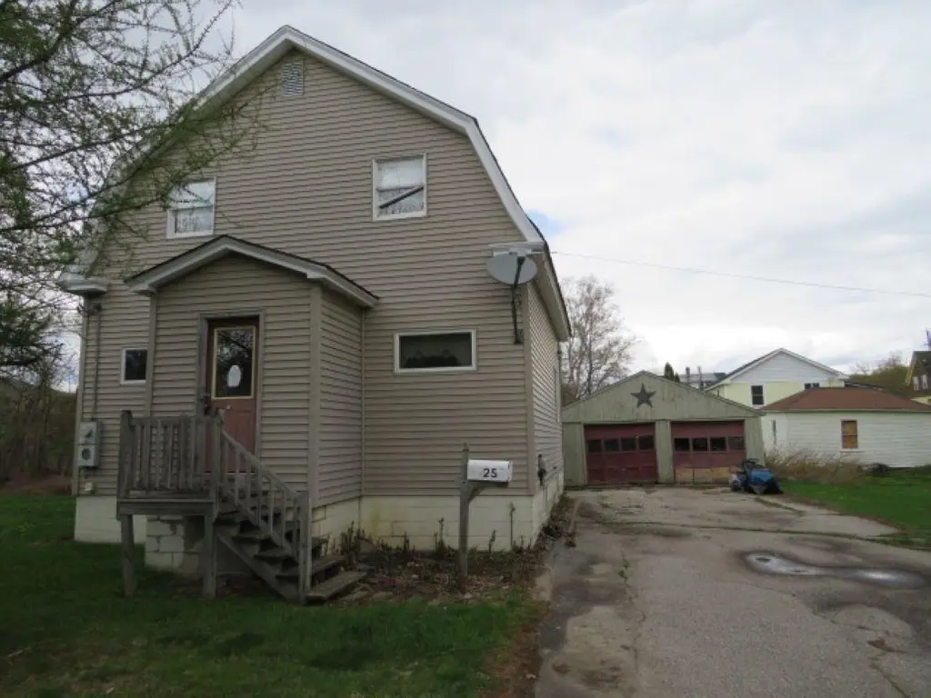 25 Turcotte St