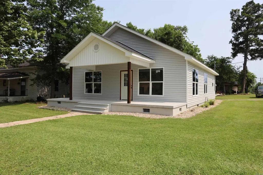 203 W Central