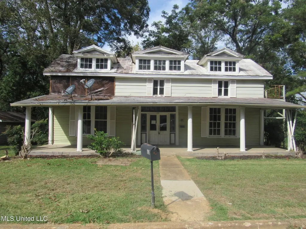 108 Hightower St