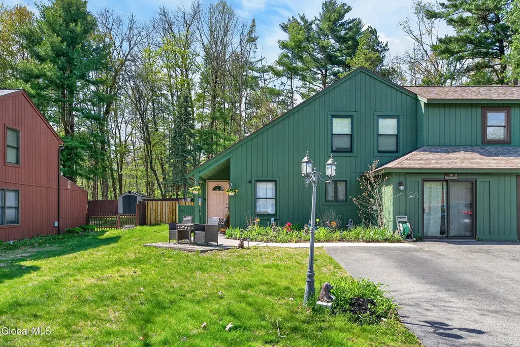 28 Thimbleberry Rd