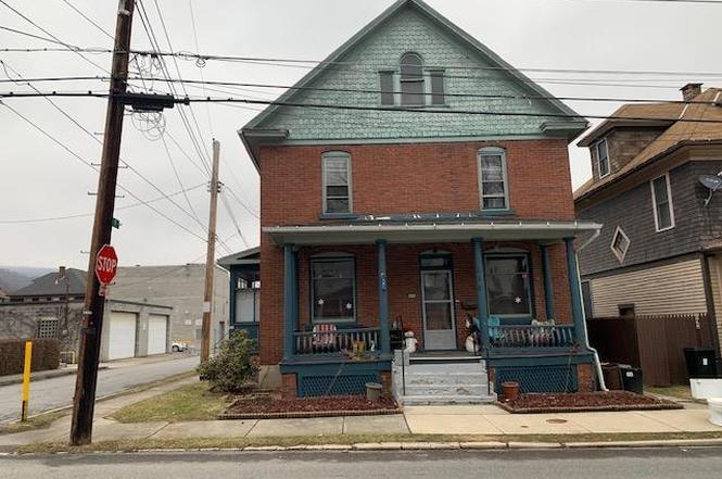 214 Barron Ave, A&b Unit A&B