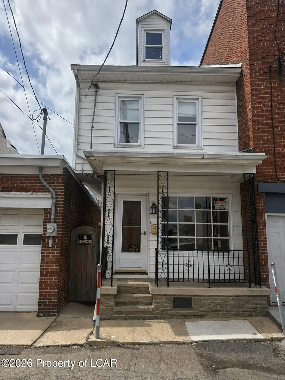 16 Ferguson St