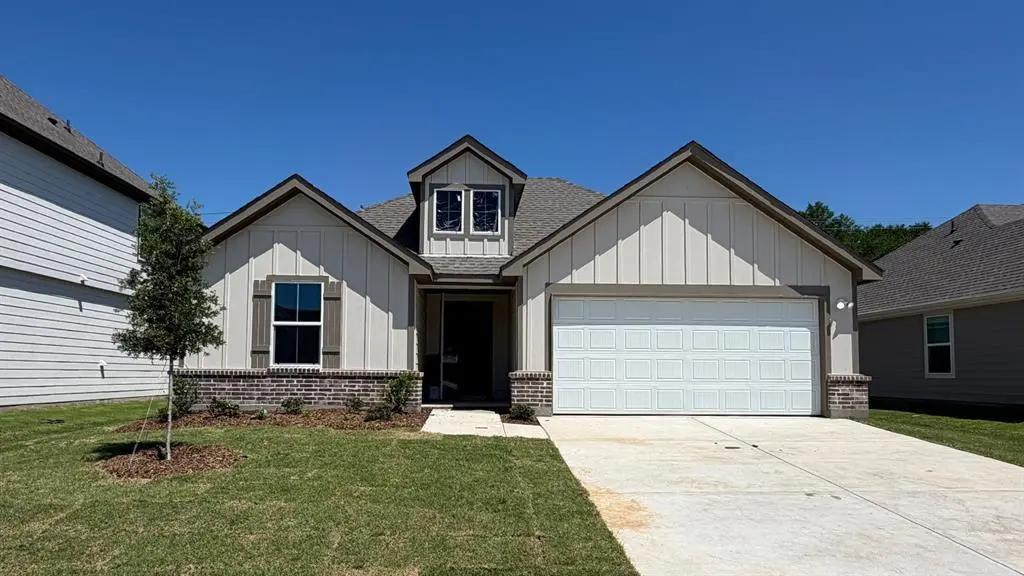 2073 Bobby Ashcraft Dr
