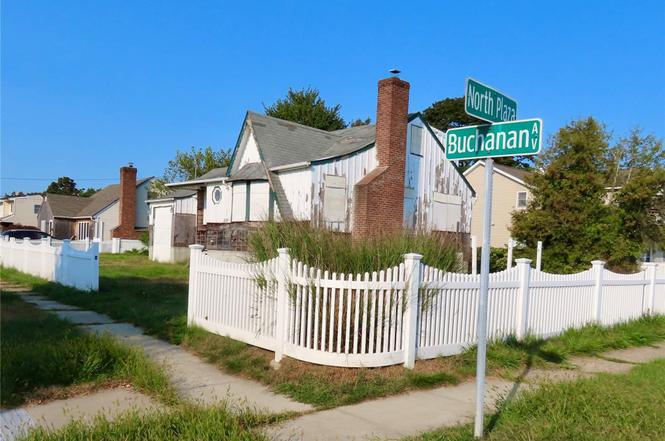 44 Buchanan Ave