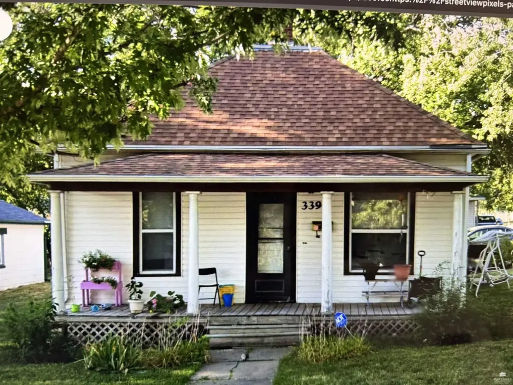 339 W Pine St