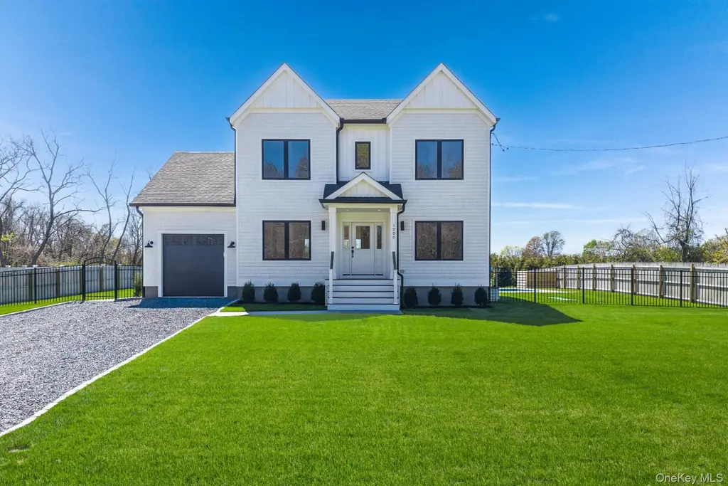 1900 Gillette Dr