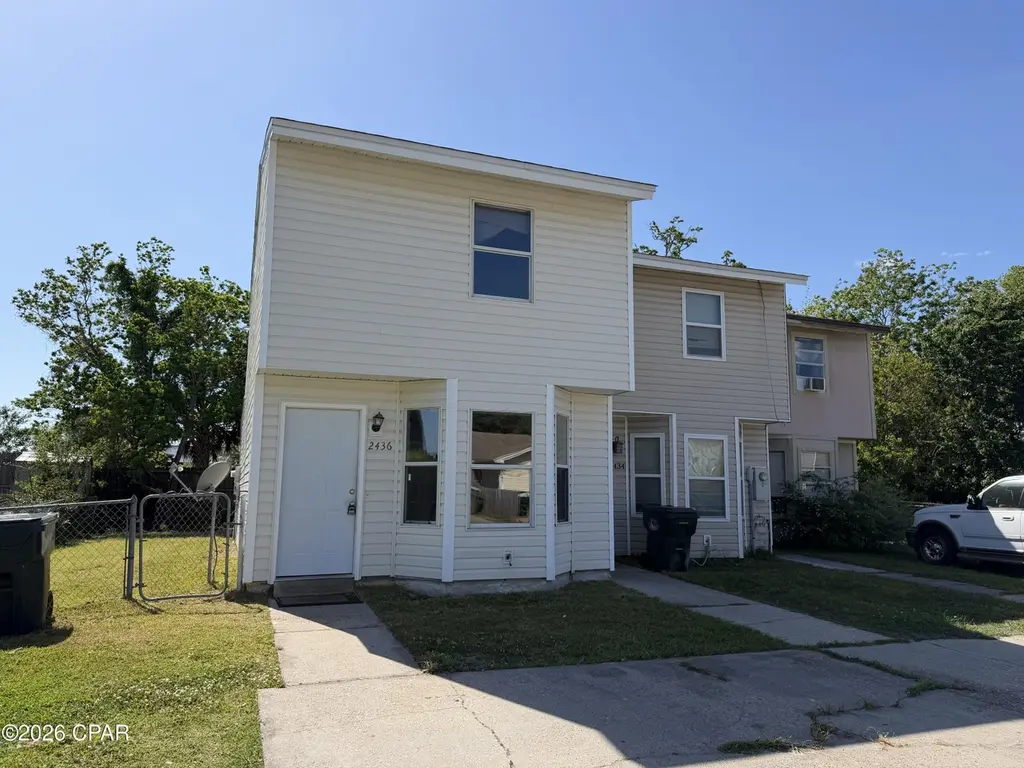 2436 Johnson Dr