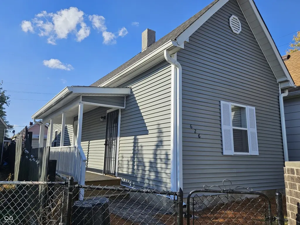 626 Holly Ave