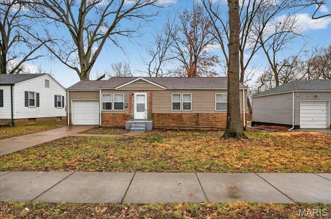 10128 Ashbrook Dr